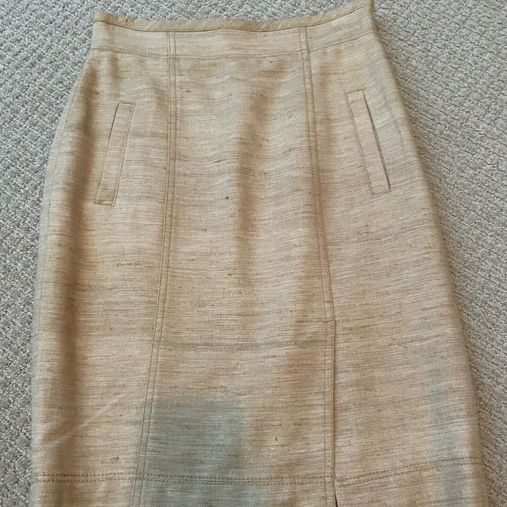 Ann Taylor size 0 tweed-like woven khaki skirt